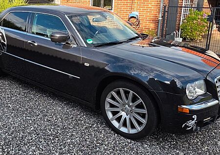 Chrysler 300C 3.0 CRD SRT DESIGN TÜV NEU