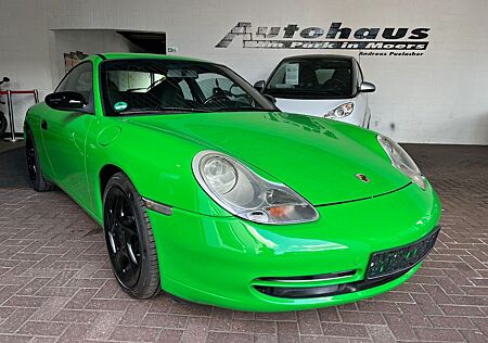 Porsche 996 Carrera Coupé im sportlichen Design