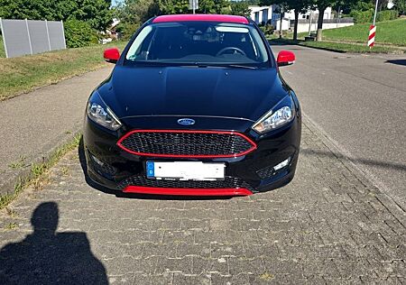 Ford Focus Lim. Sport 1 Hand TOP