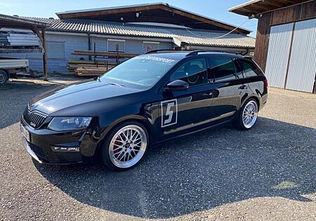 Skoda Octavia 2.0 TDI RS Combi RS