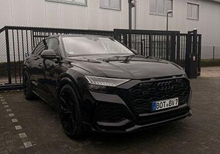 Audi RS Q8 RSQ8 TFSI quattro tiptronic -