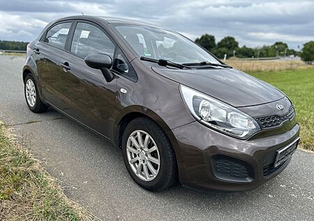 Kia Rio Attract