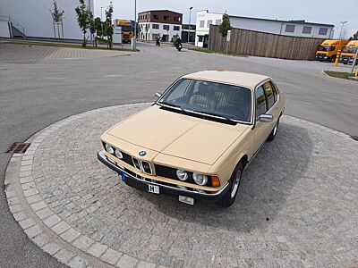 BMW 728