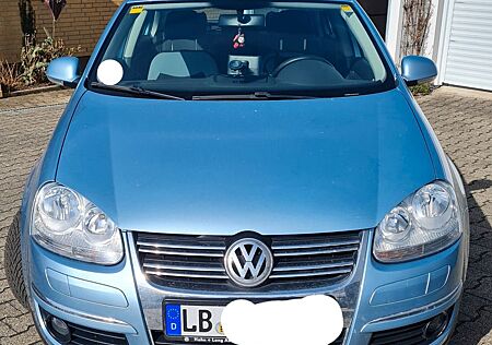 VW Jetta Volkswagen 1.6 FSI Trendline Trendline