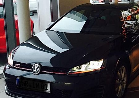 VW Golf Volkswagen 2.0 TSI DSG BMT GTI Performance GTI Per...