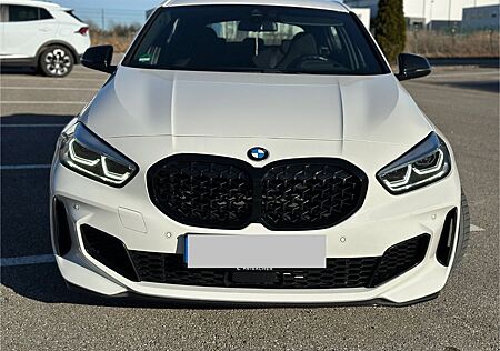 BMW M135i xDrive A - M Performance Paket