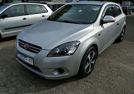 Kia Cee'd Ceed 1.6i/Klima/Navigation/USB