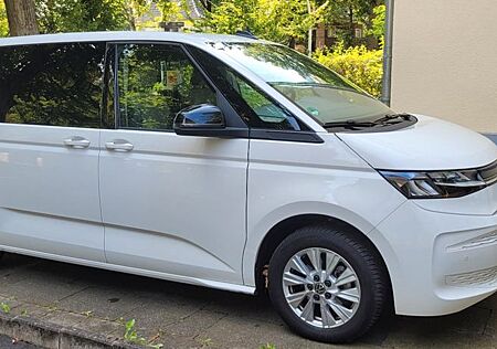 VW T7 Multivan Volkswagen 2.0 TDI SCR DSG LÜ Life Pano AHK