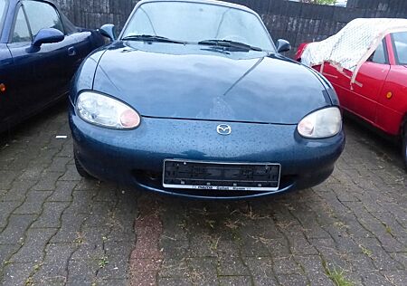 Mazda MX-5 - ERSATZTEILTRÄGER