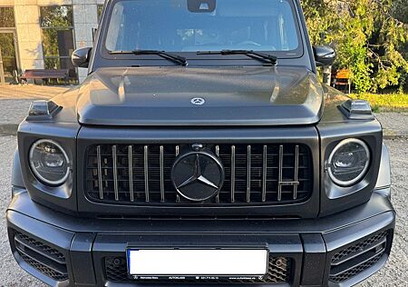 Mercedes-Benz G 63 AMG Mercedes-AMG G 63 Mercedes-AMG