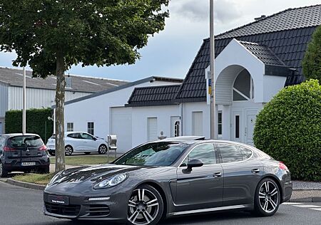 Porsche Panamera 4 S 3.0L V6 Biturbo *SERVICE & TÜV NEU