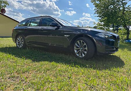 BMW 520d xDrive Touring A