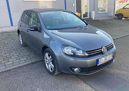 VW Golf Volkswagen 1.2 TSI 63 kW MATCH MATCH