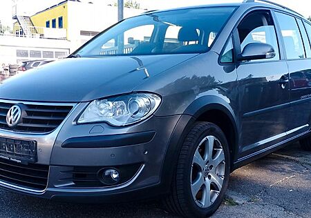 VW Touran Volkswagen 1.4 TSI 103kW DSG.AHK.EINPARK XENON