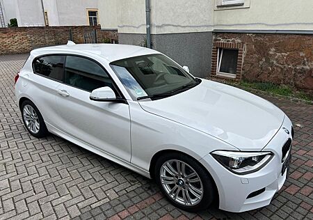 BMW 116 i M-Paket/M-Technic/1-Hand/Bi-Xenon/Navi