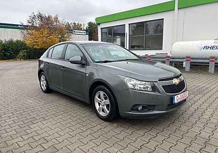 Chevrolet Cruze Hatchback LT