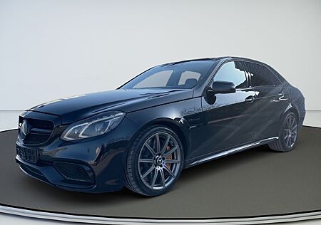 Mercedes-Benz E 63 AMG S 4MATIC Vollausstattung