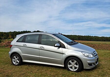 Mercedes-Benz B 170 -