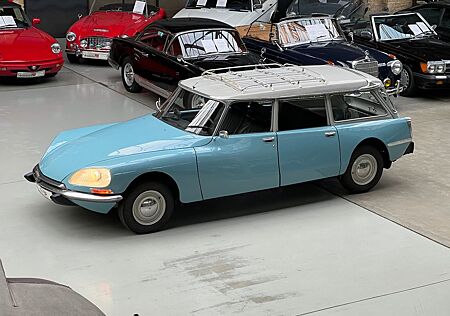 Citroën DS 20 Commerciale, Automatikgurte und Kopfstütze