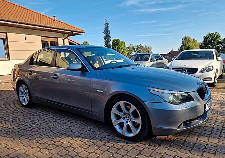 BMW 530i A - unfallfrei Komfort Sitze