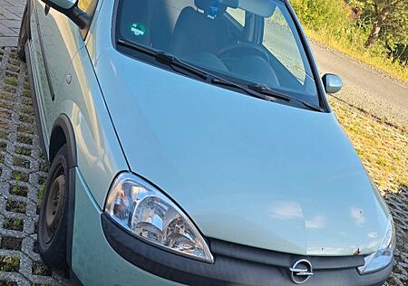 Opel Corsa 1.2 -