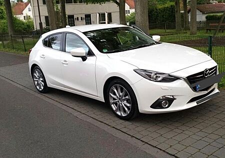 Mazda 3 2.0 SKYACTIV-G 120 Sports-Line Vollausstattung