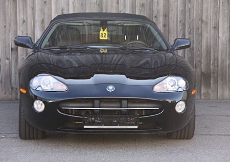Jaguar XK8 Cabriolet 2 Jahre Garantie