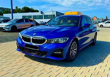 BMW 320d Touring xDrive M Sport | AHK | NAVI | SHZ |