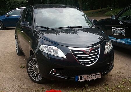Lancia 1.2 Gold, Klima, TÜV neu, 8 x LMF, GJR