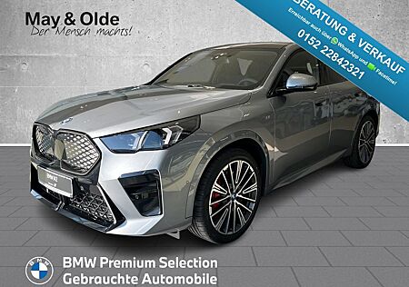 BMW iX2 xDrive 30 M Sport HUD AHK Pano Memory ACC 20