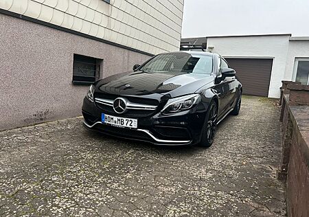 Mercedes-Benz C 63 AMG Mercedes-AMG C 63 Autom. Mercedes-AMG