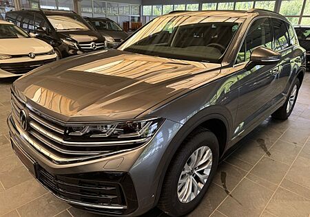 VW Touareg Volkswagen ELEGANCE 3.0TDI ,Pano,Leder,Acc
