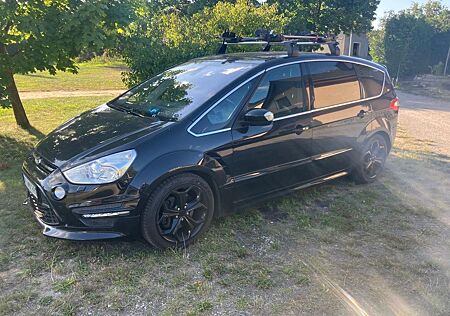 Ford S-Max 2,0 EcoBoost 176kW Titanium S PowerShi...