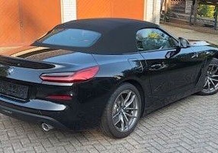 BMW Z4 sDrive20i Advantage ADVANTAGE