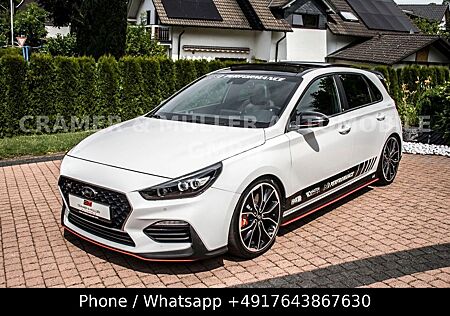 Hyundai i30 i30N Performance PANO Memory CAM. 1. Hand