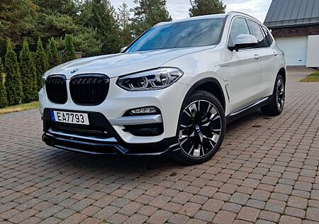 BMW X3 xDrive30e xLine AT xLine