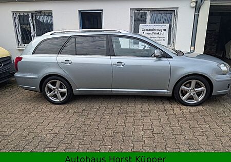 Toyota Avensis Kombi 2.2 D-CAT Executive
