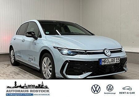 VW Golf Volkswagen VIII R-Line 2.0 TDI DSG IQ.LIGHT PANO NAVI