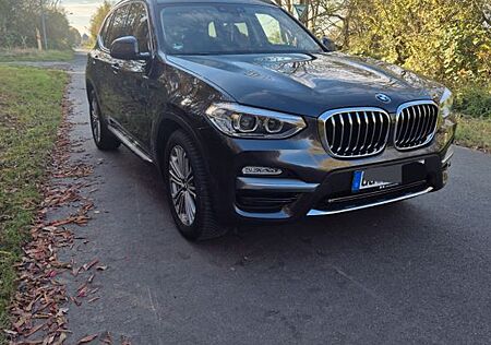 BMW X3 xDrive20i Luxury Line AT Luxury Line