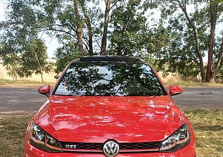 VW Golf Volkswagen 2.0 TSI DSG GTI