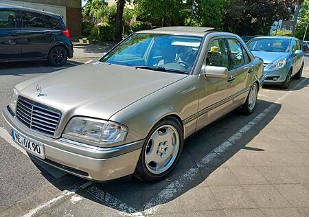 Mercedes-Benz C 200 Elegance Oldtimer