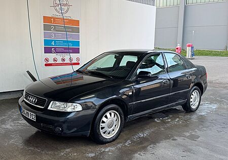 Audi A4 1.6 - B5 mit frischem TÜV