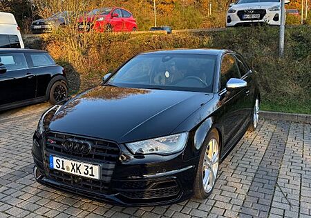 Audi S3 2.0 TFSI S tronic quattro -