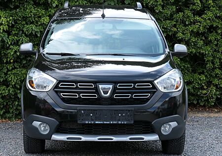 Dacia Dokker Stepway Plus*NAVI*KAMERA*PDC*AHK*Sitzhe..