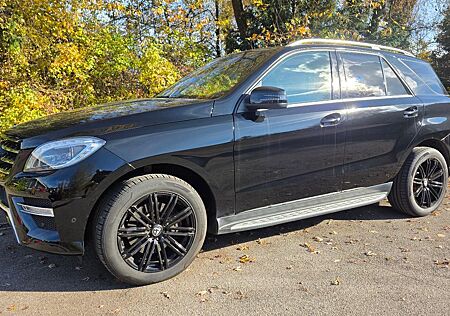 Mercedes-Benz ML 250 CDI BlueTec AMG*SD*Leder*SHZ*Sport-Paket*