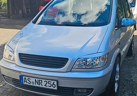 Opel Zafira 1.8 16V -