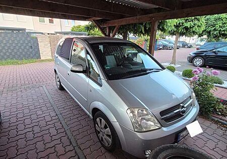 Opel Meriva 1.6 mit TÜV und Sommer und Winterreifen