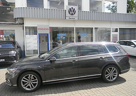 VW Passat Variant Volkswagen Elegance R-LINE 1,5 TSI DSG AHK