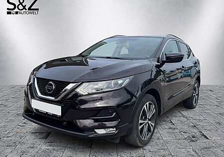 Nissan Qashqai N-Way 140 PS Pano/NAVI/PDC/SHZ/GJR