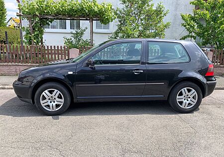VW Golf Volkswagen 1.9TDI 101 PS